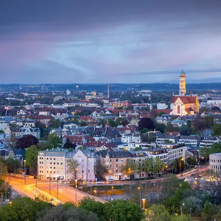 Primero Top-suite I 22 Stock I Messe Zentrum Kongress Apartment *
